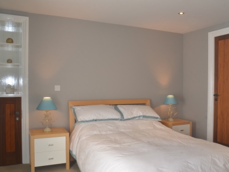 Double Room with en-suite bathroom facilities in The Lodge, Islay